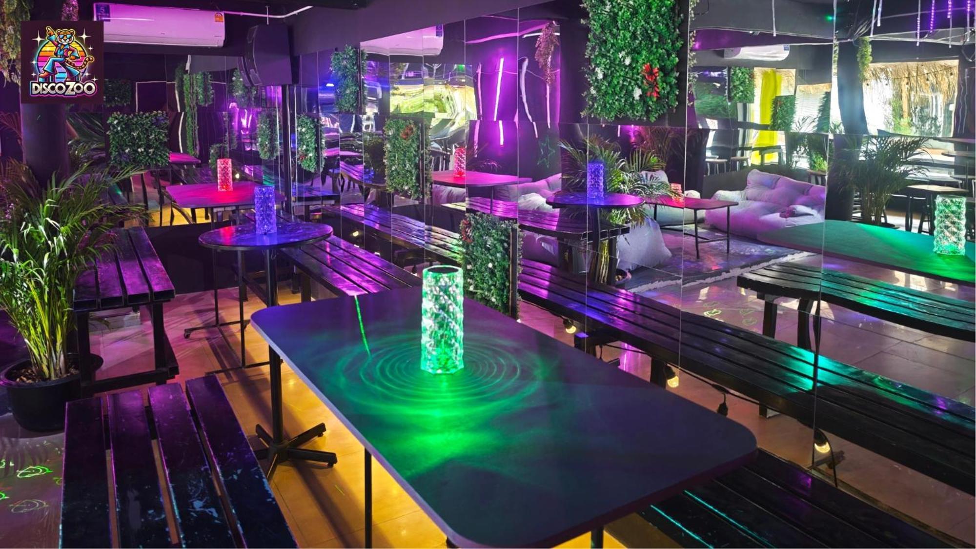 Disco Zoo Bar & Hostel Haad Rin Exteriör bild